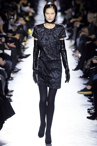 Look 25